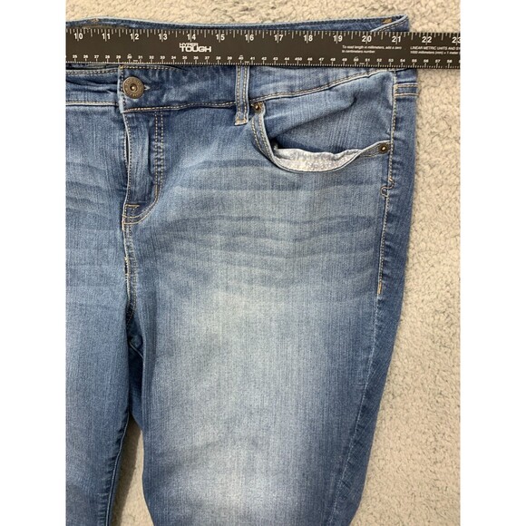 TORRID Premium Skinny 22 Denim Blue Jeans Ankle Cut-off Cropped Hem 5 Pockets - Picture 7 of 11